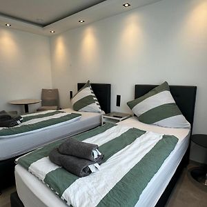 Aparts House - Balkon - Free Parking- Wifi - Kitchen